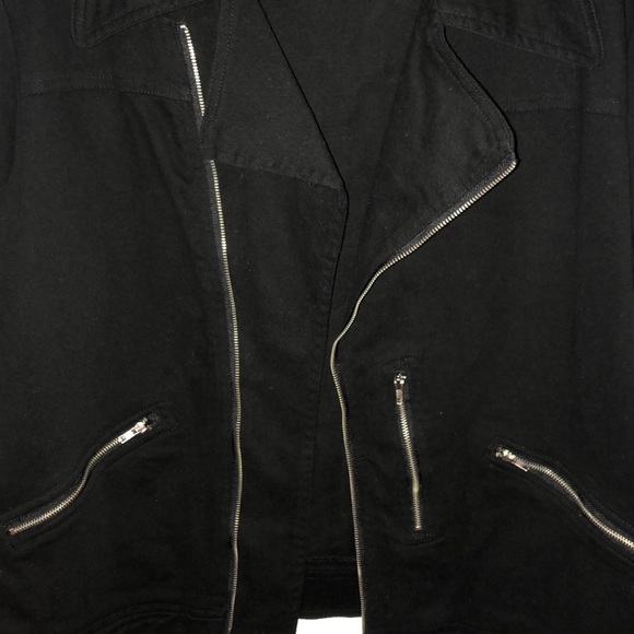 Black jacket - Picture 4 of 4